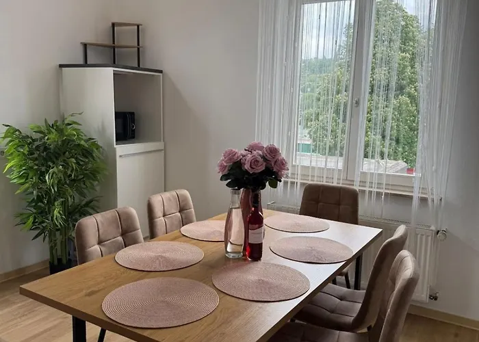 Schickes Am Rhein Mit Rheinblick 4 * Coblença